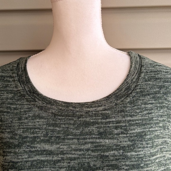 •ChicSoul• Colorblock Tiered Knit Tunic Top - Size 1X - Picture 3 of 7